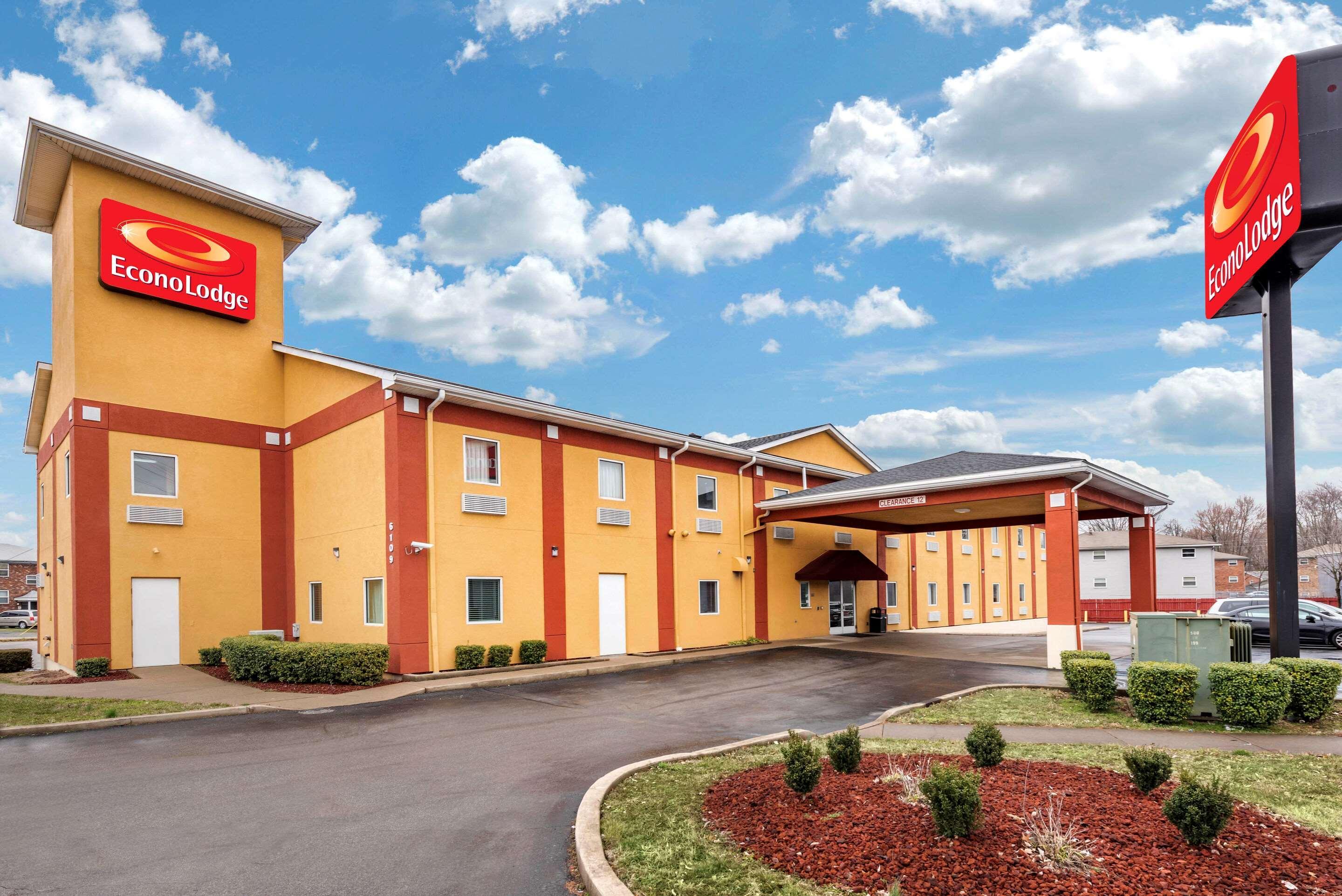 Econo Lodge Louisville Airport Exterior photo